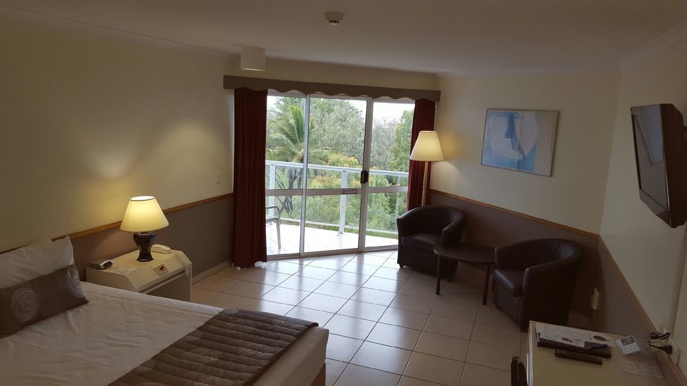 מקיי Ocean International Hotel מראה חיצוני תמונה