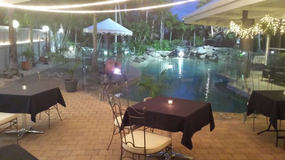 מקיי Ocean International Hotel מראה חיצוני תמונה