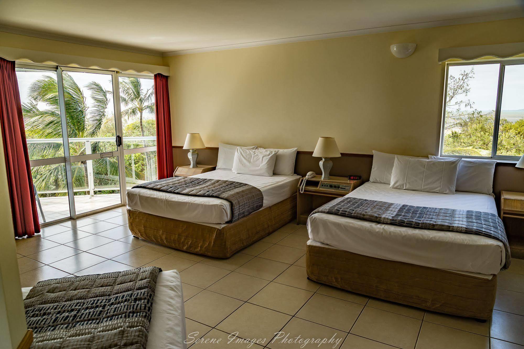 מקיי Ocean International Hotel מראה חיצוני תמונה