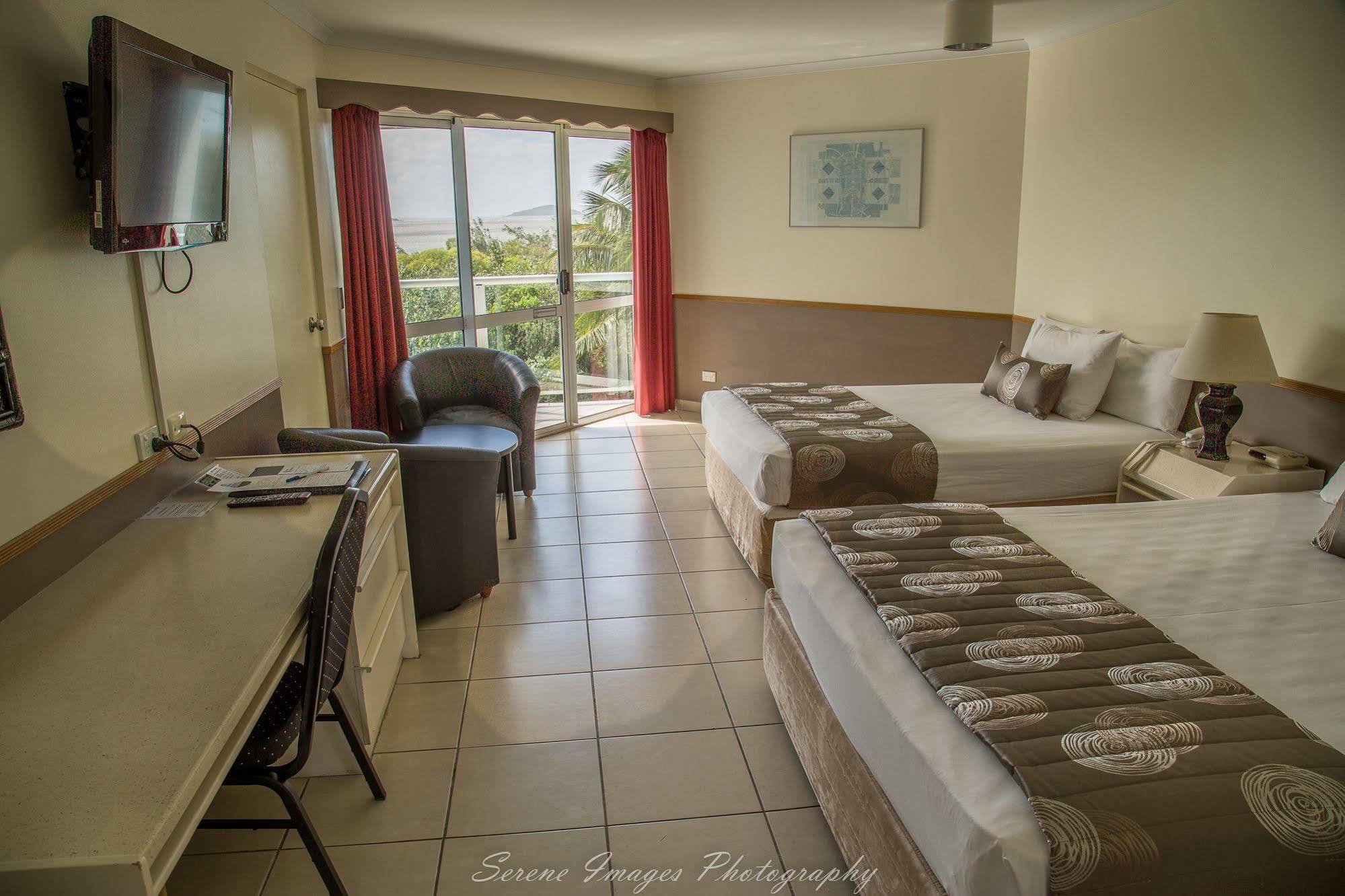 מקיי Ocean International Hotel מראה חיצוני תמונה